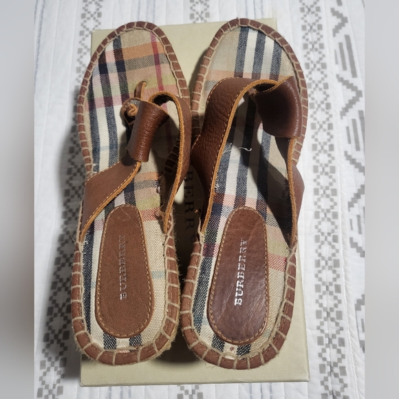 Burberry Authentic Nova Check Brown Leather Espadrille Wedge Sandals Sz 40 US 9 - Picture 3 of 6